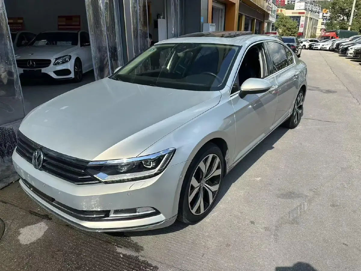 2017 Volkswagen Magotan 1.8T 180HP L4 7DCT