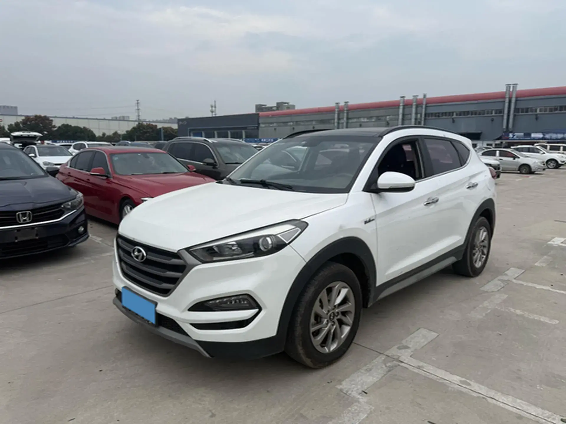 2018 HYUNDAI TUCSON view 1