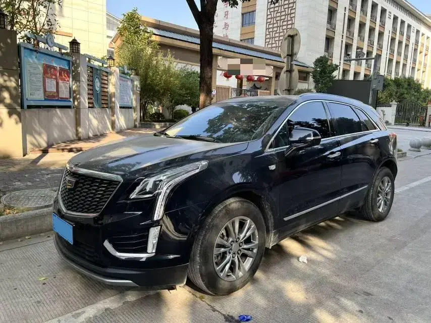 2021 CADILLAC XT5 view 1