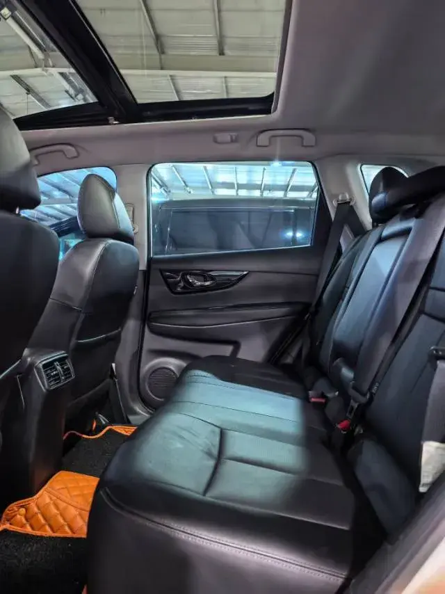 2020 NISSAN X-TRAIL thumbnail 4