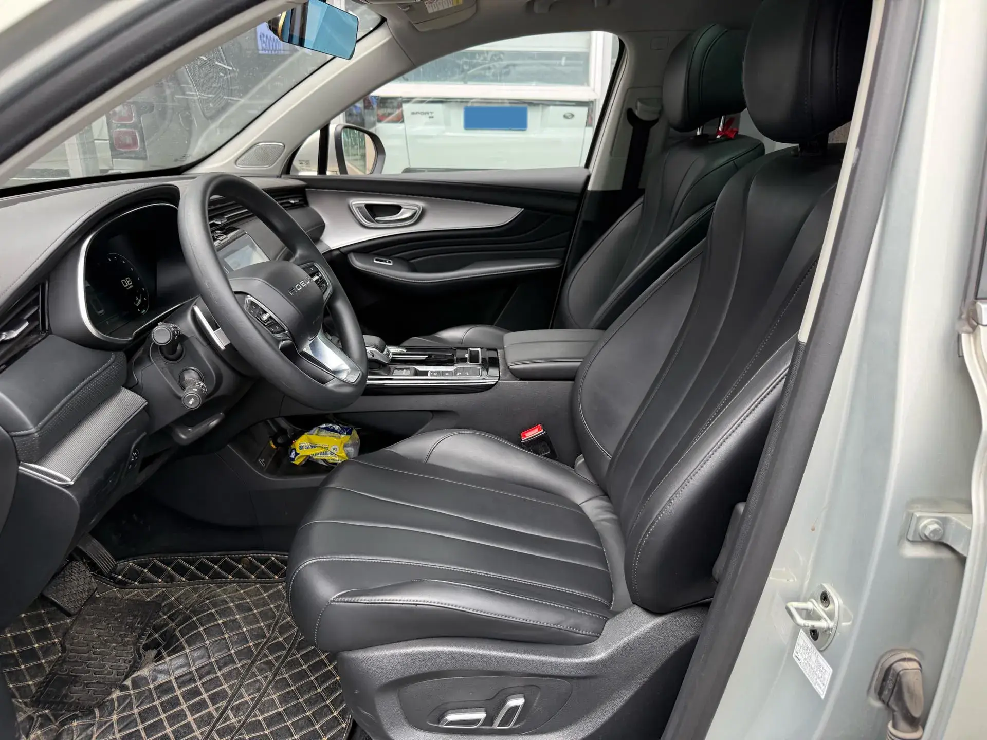 2020 ROEWE I6 thumbnail 3