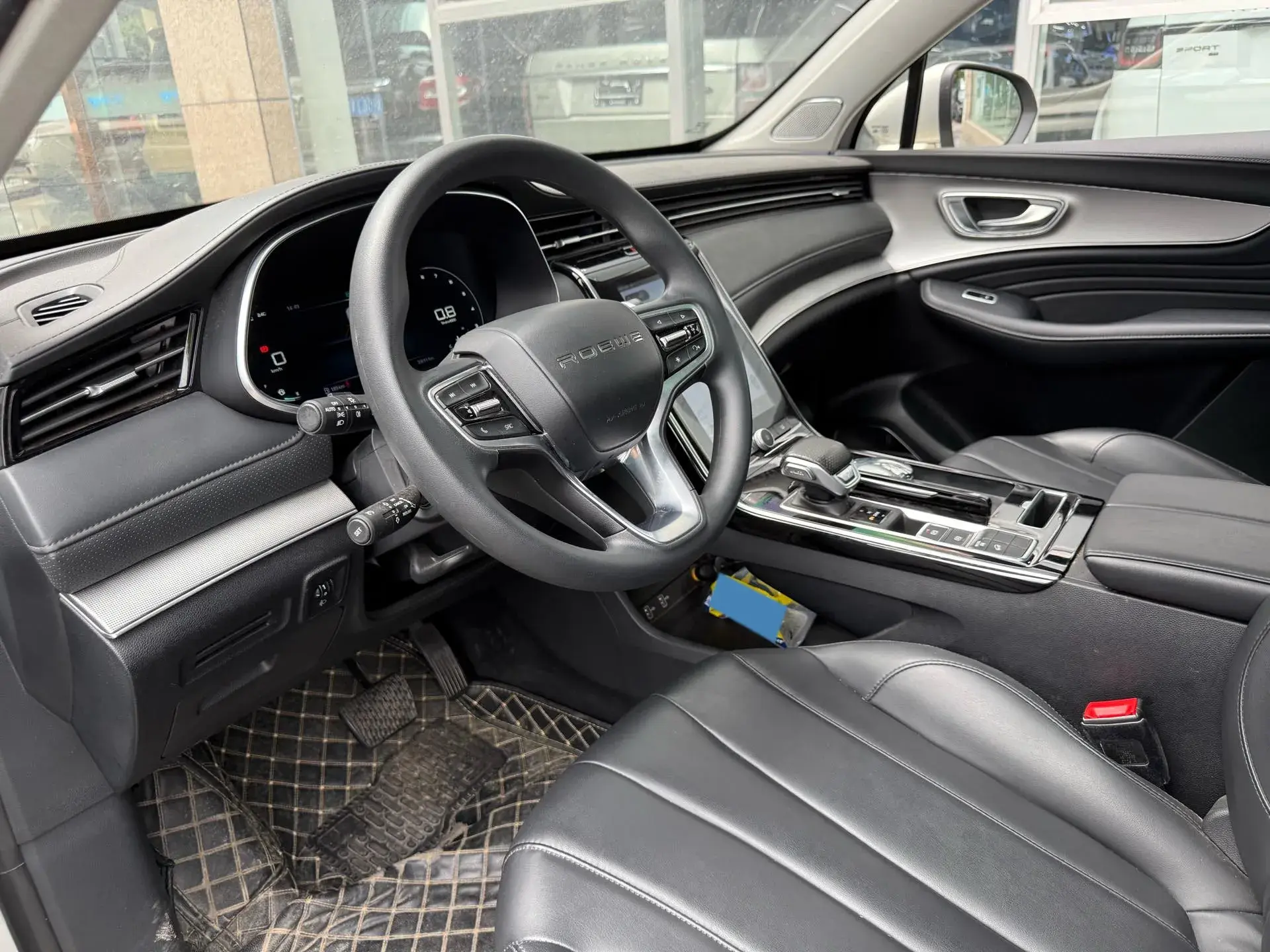 2020 ROEWE I6 thumbnail 2