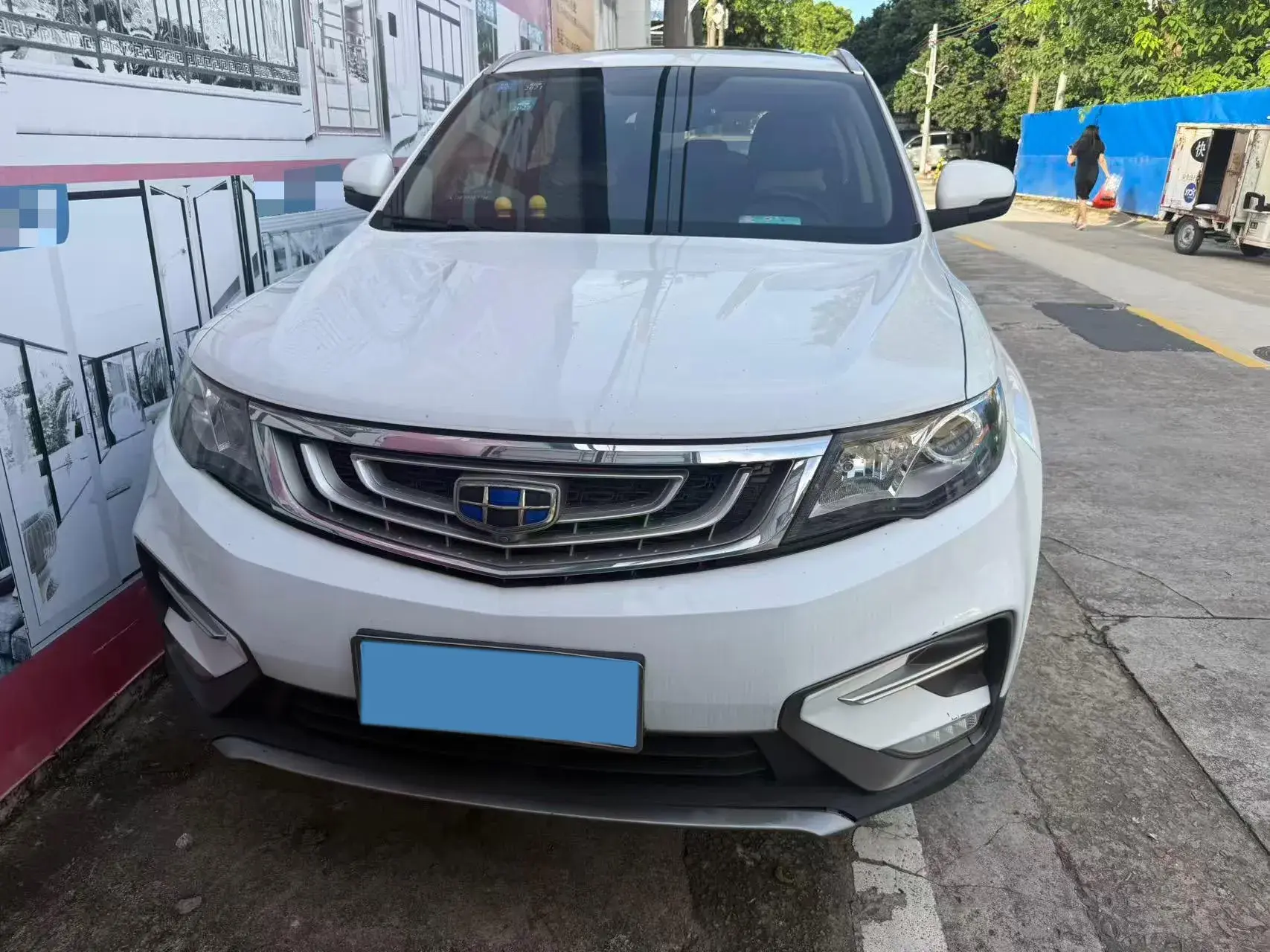 2018 GEELY AZKARRA thumbnail 3