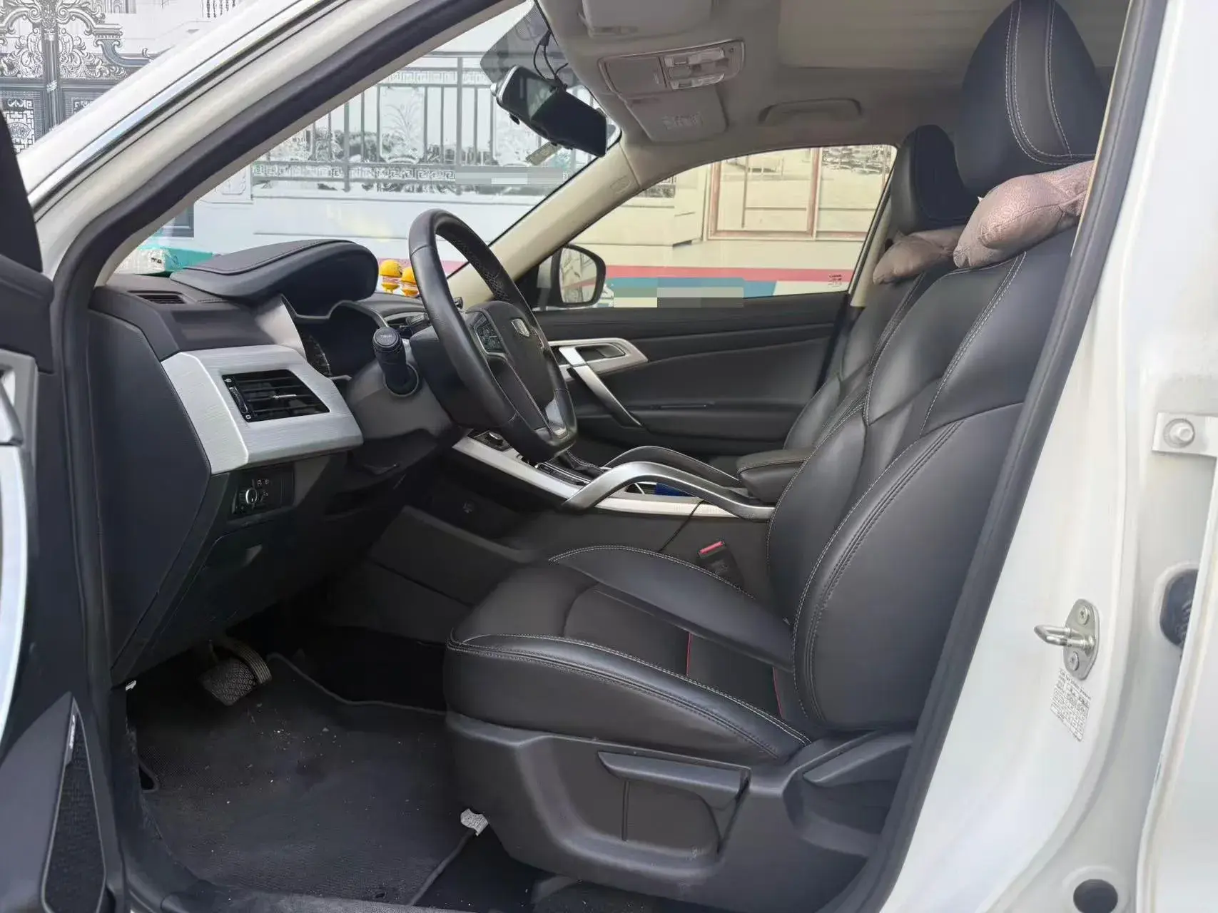 2018 GEELY AZKARRA thumbnail 4