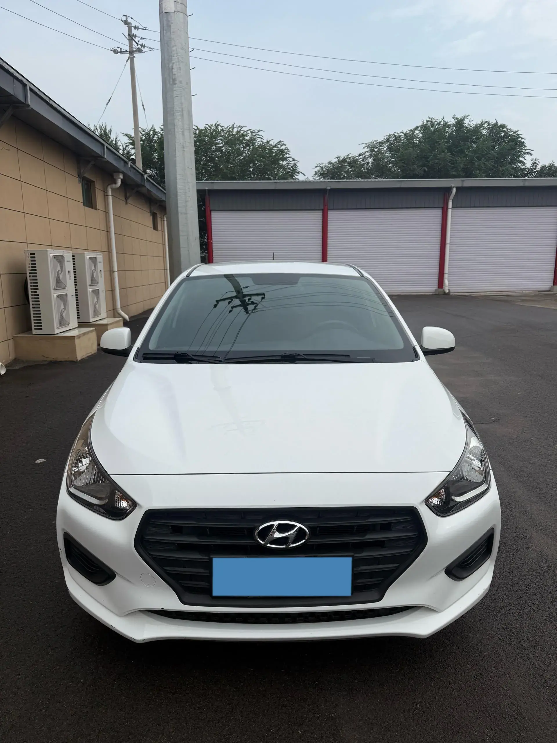 2017 HYUNDAI REINA thumbnail 2