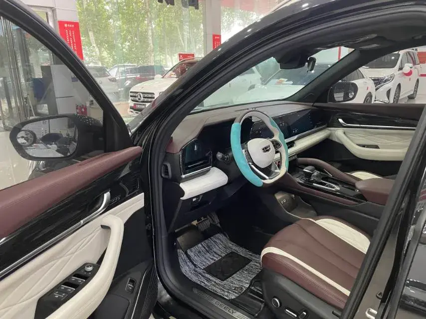 2021 GEELY MONJARO thumbnail 3