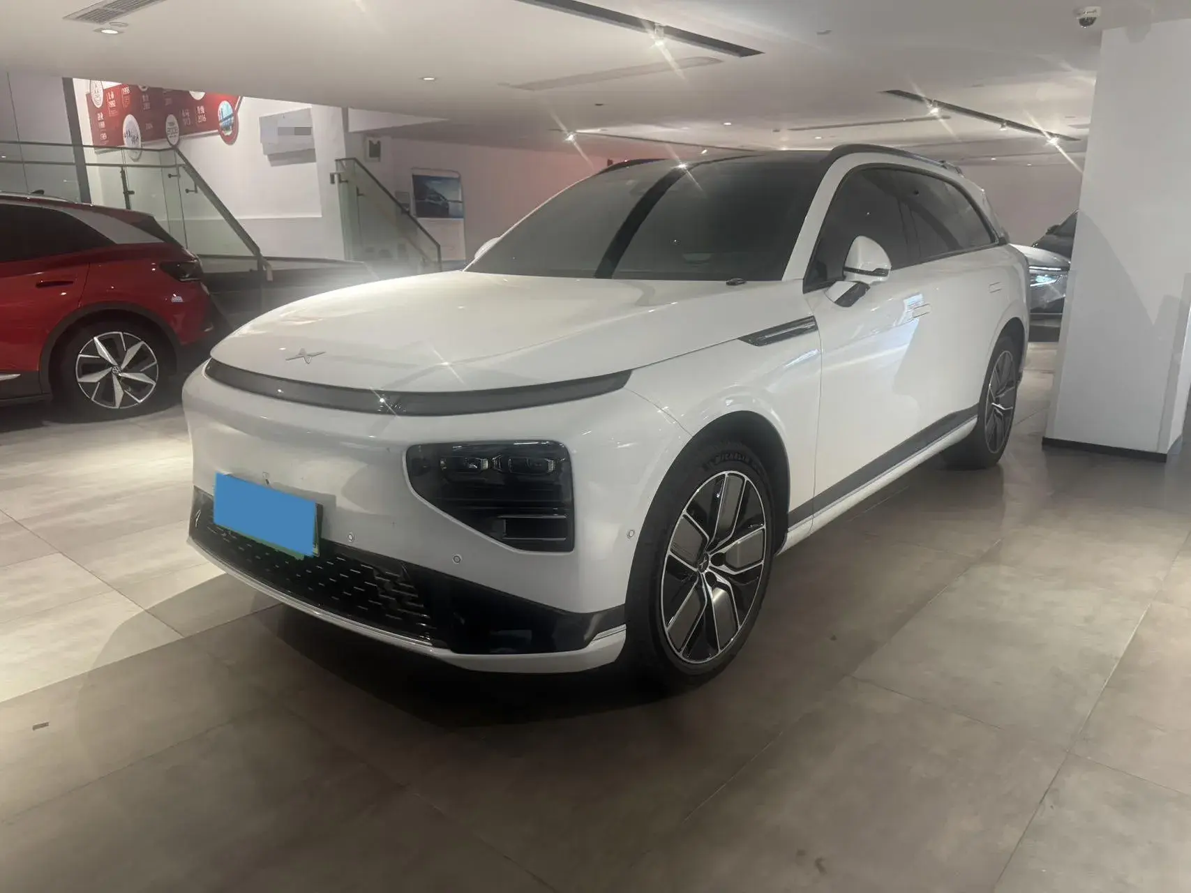 2022 XPENG G9 view 1