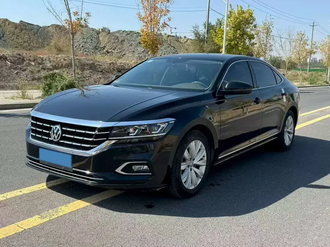 2019 Volkswagen Passat 2.0T 186HP L4 7DCT