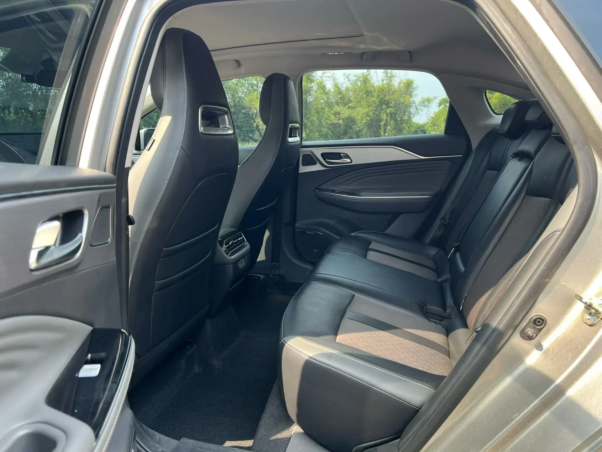 2023 AION S thumbnail 4