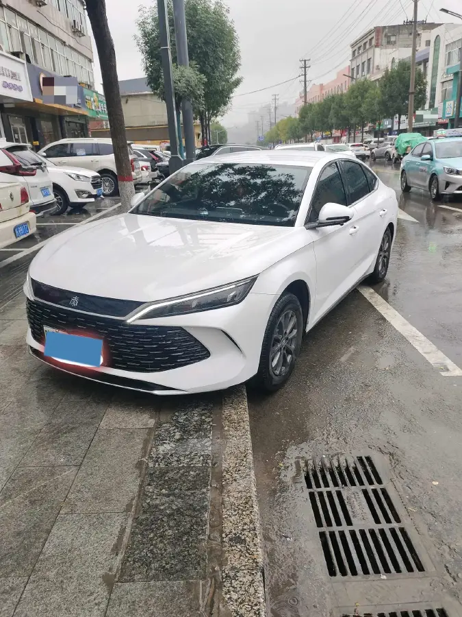 2024 BYD QinL 1.5L 101HP L4 E-CVT PHEV 10.08KWH