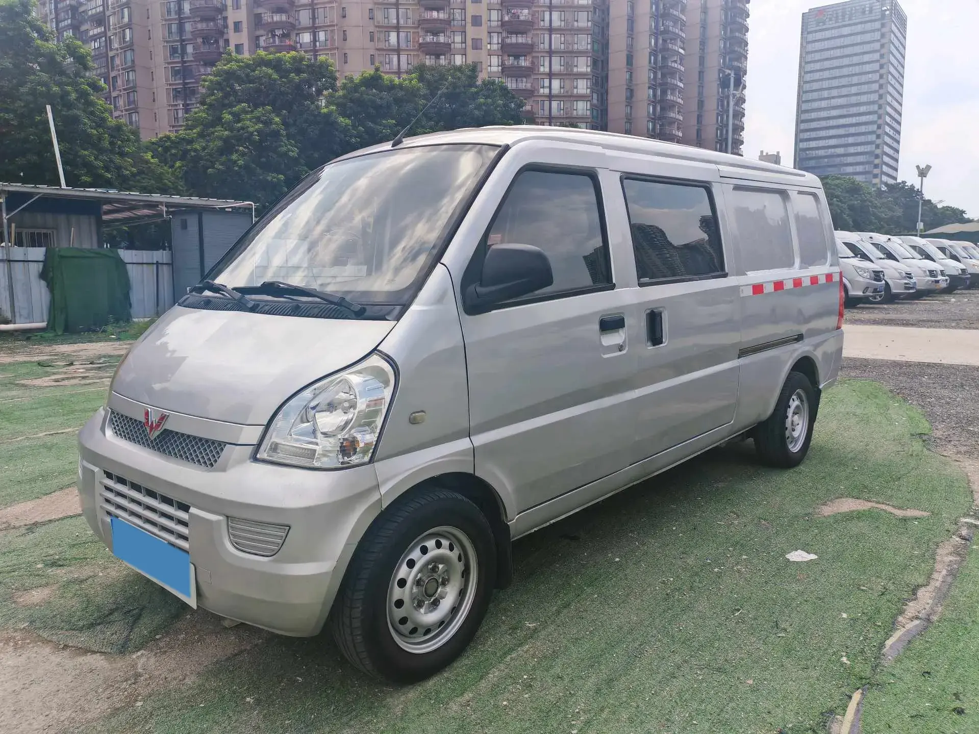 2019 WULING RONGGUANG view 1