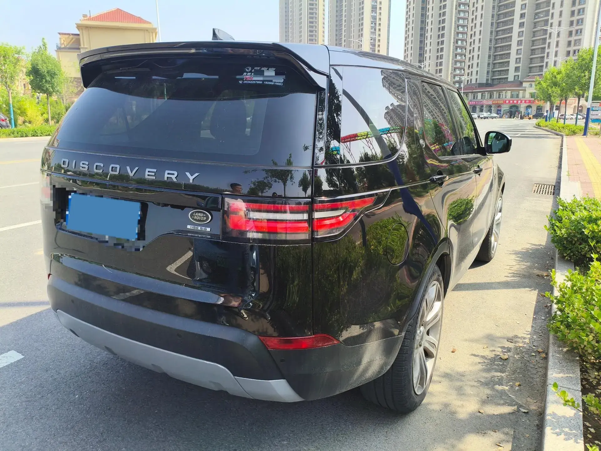 2017 LAND ROVER thumbnail 3