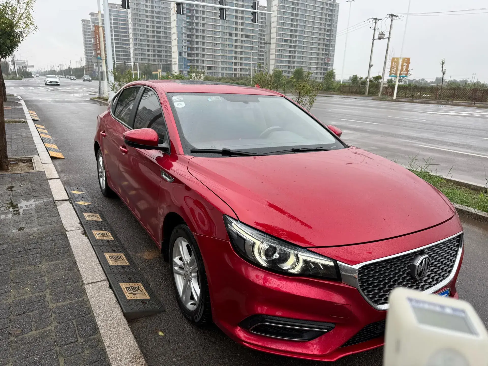 2017 MG MG6 thumbnail 2