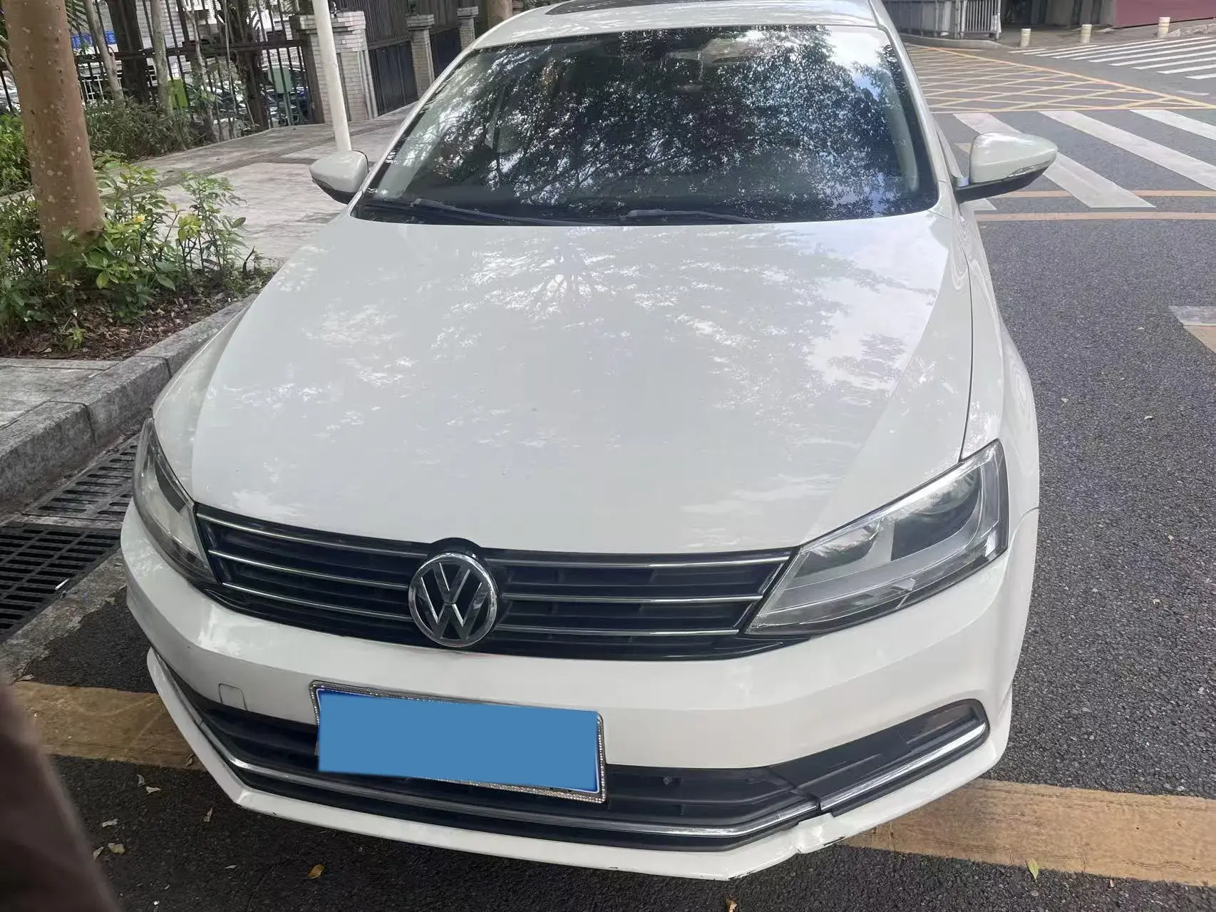 2017 VOLKSWAGEN SAGITAR thumbnail 2