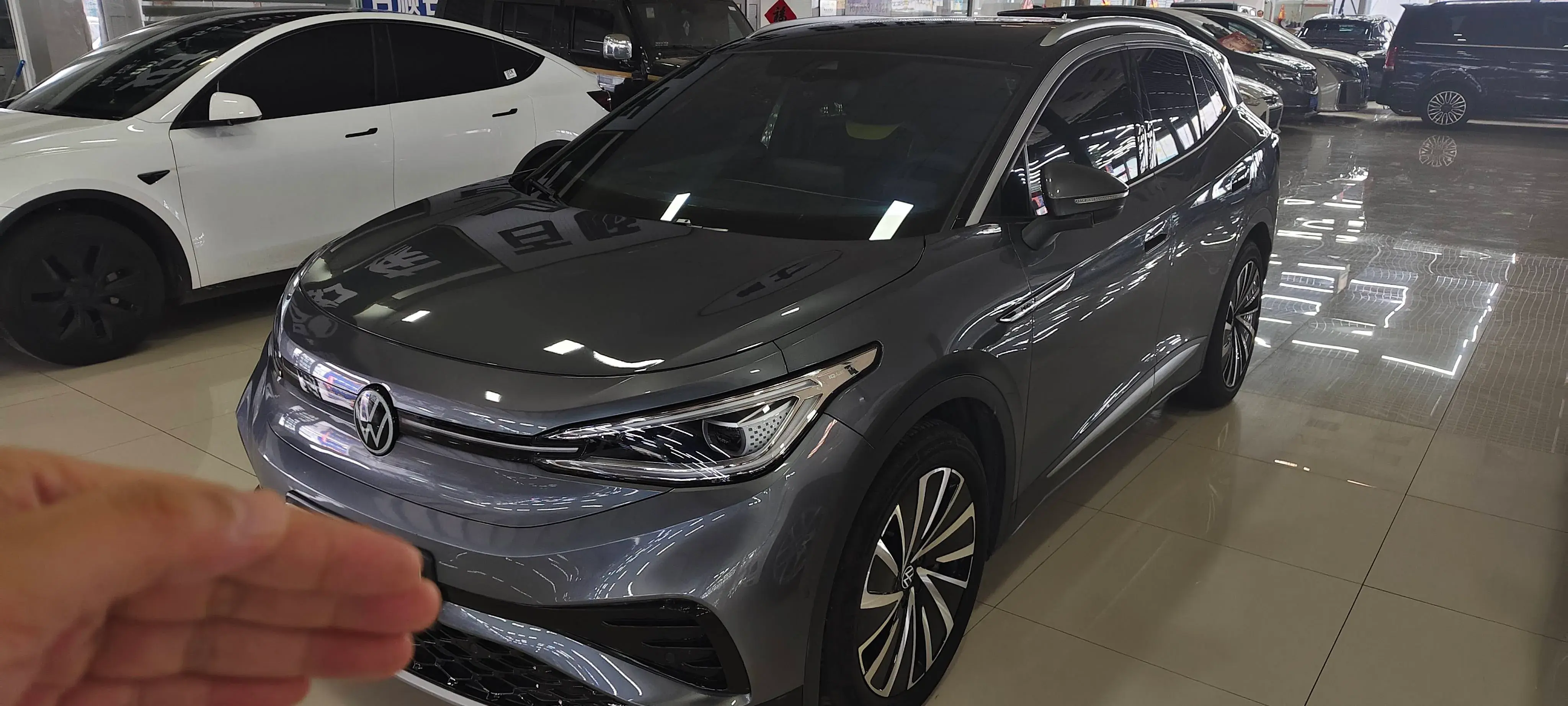 2022 VOLKSWAGEN ID.4 view 1