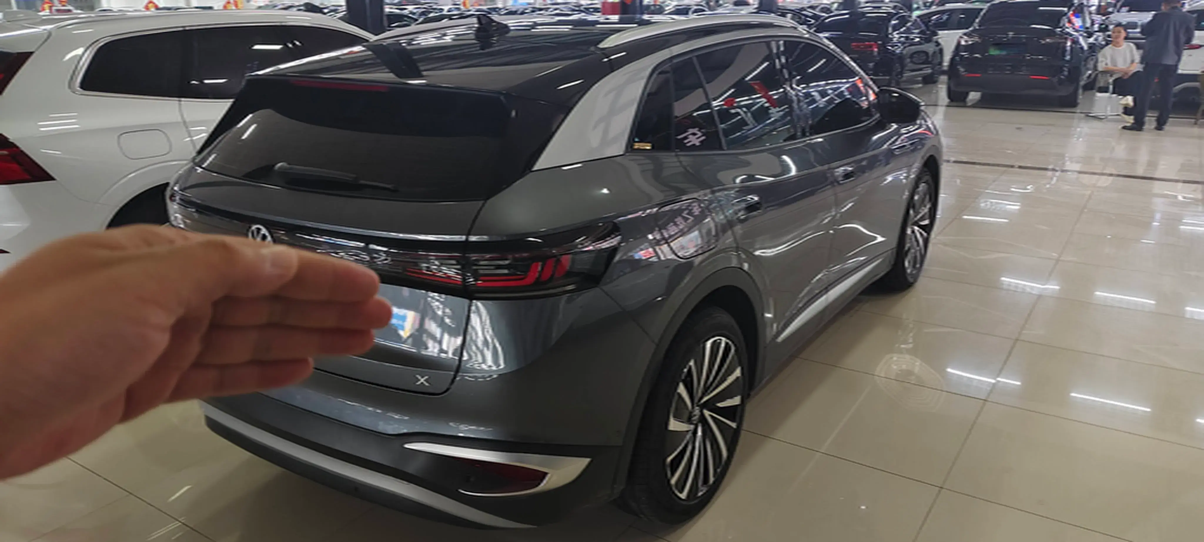 2022 VOLKSWAGEN ID.4 thumbnail 2