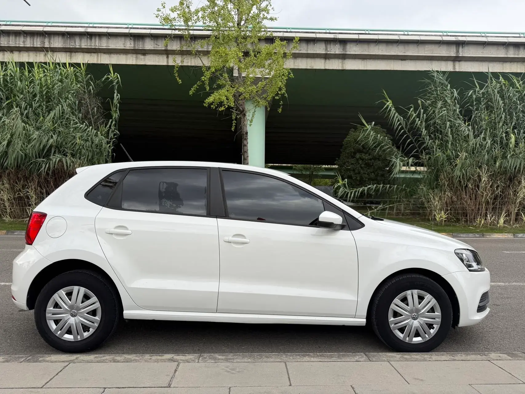 2018 VOLKSWAGEN POLO thumbnail 4