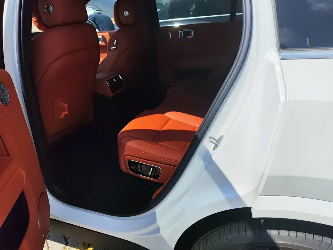 2023 LI L7 thumbnail 3