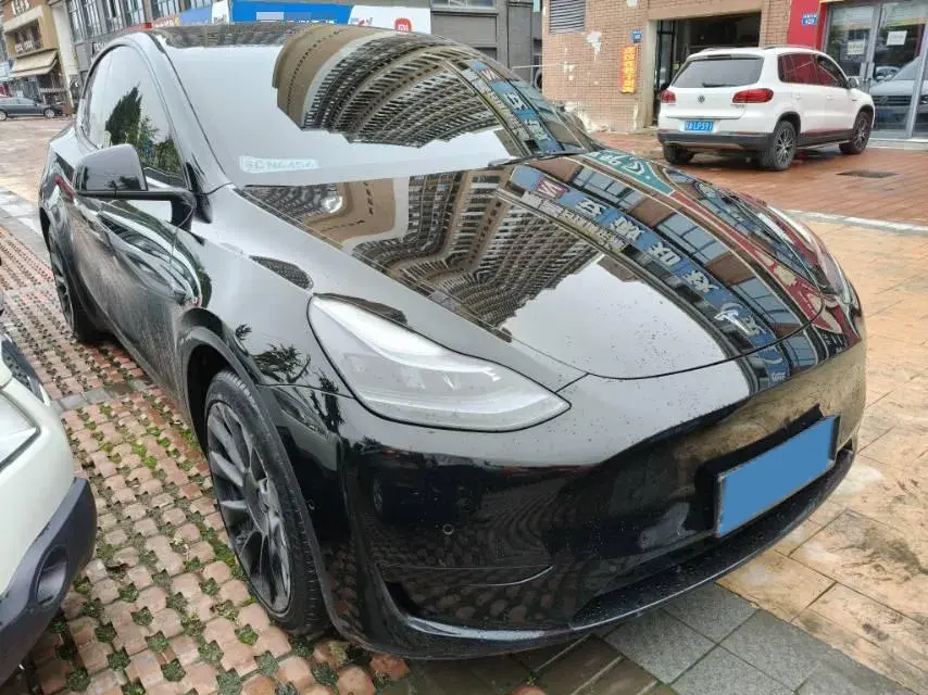 2022 TESLA MODEL thumbnail 3