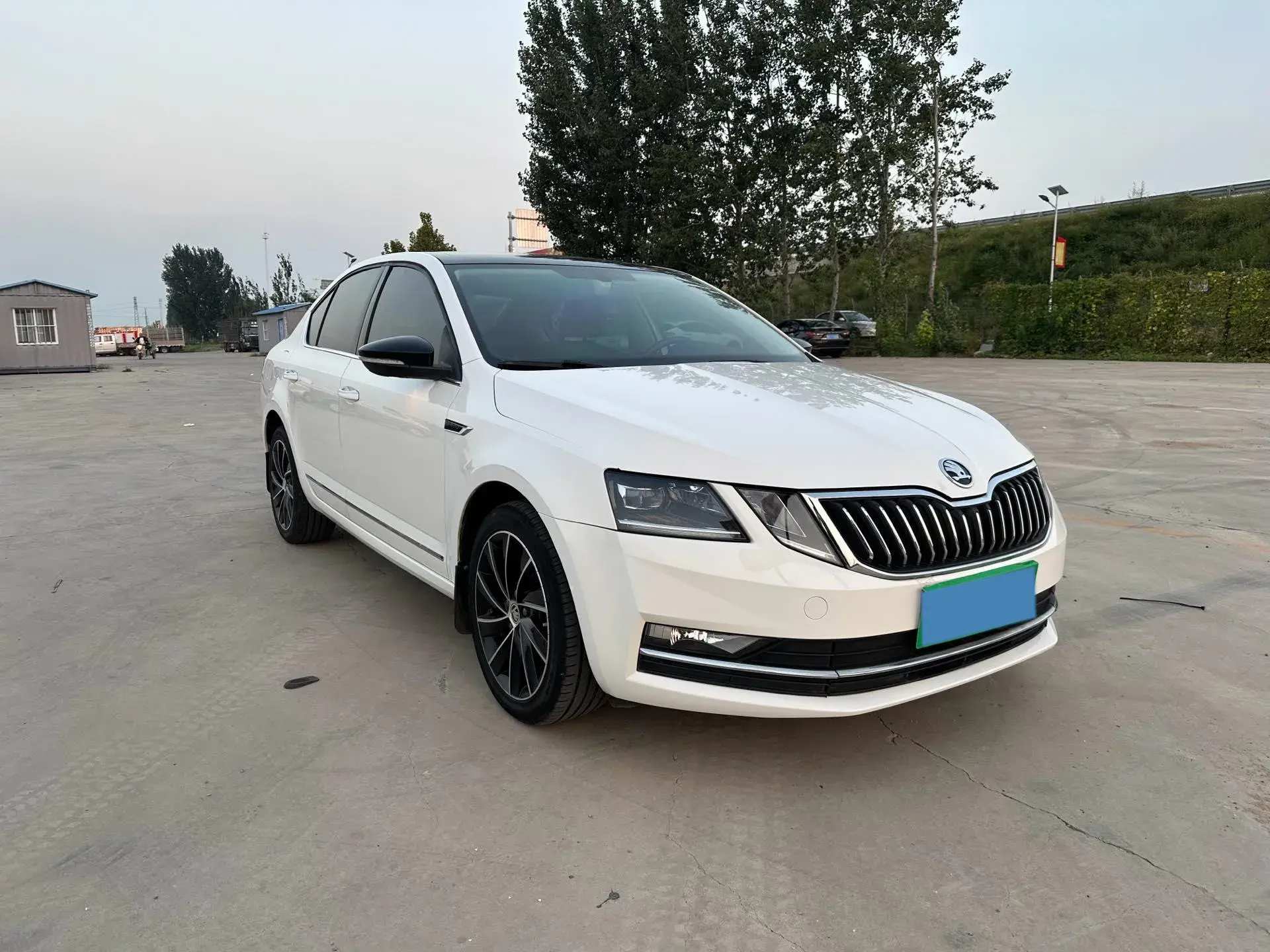 2018 SKODA OCTAVIA thumbnail 3