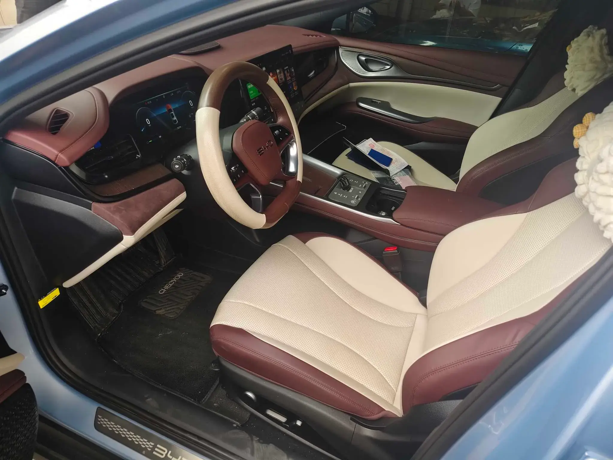 2024 BYD SEAL thumbnail 3