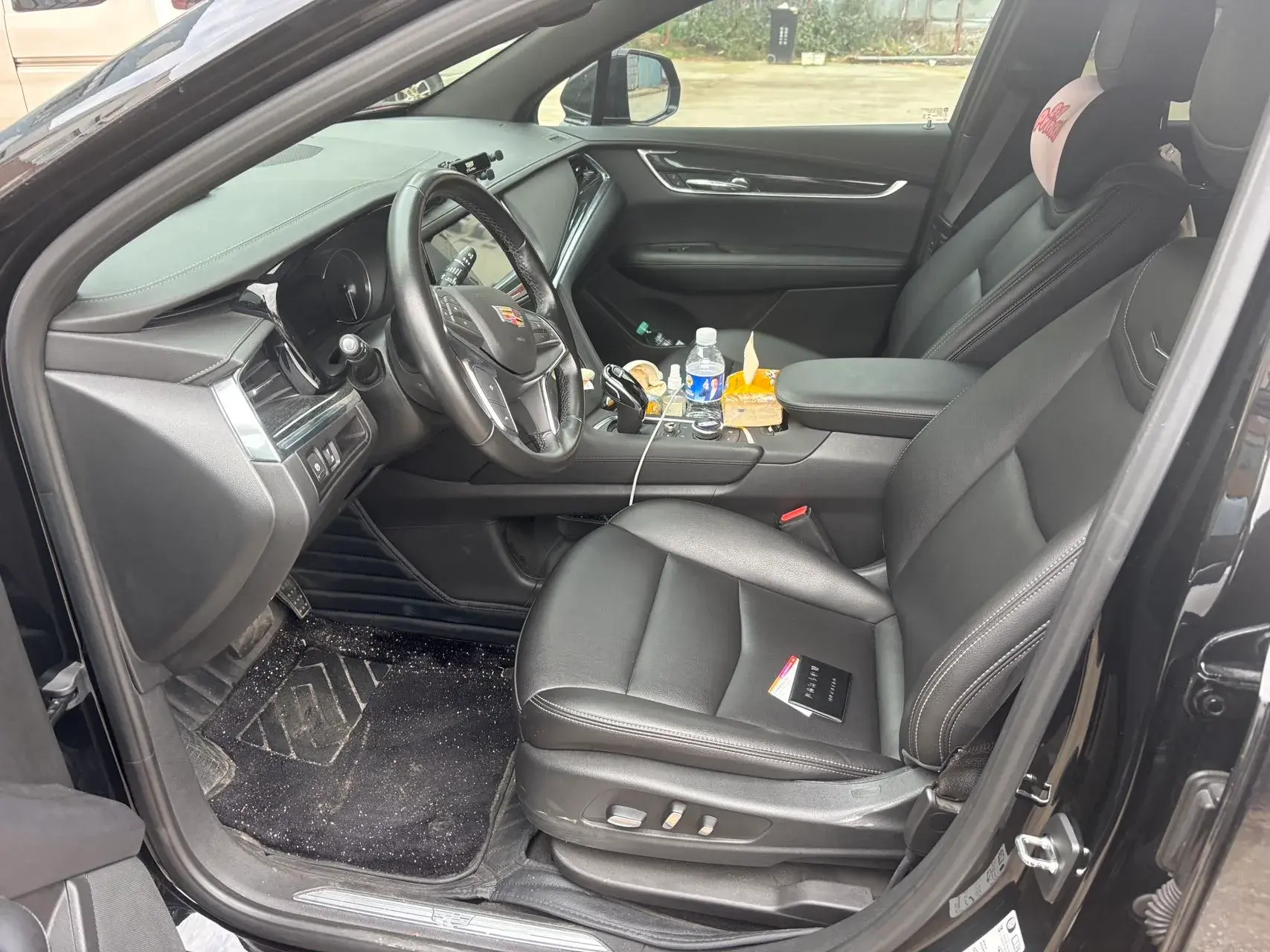 2022 CADILLAC XT5 thumbnail 3