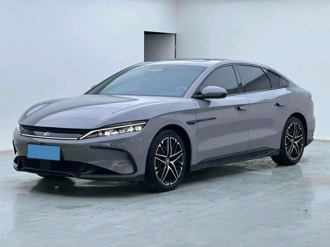 2025 BYD HAN view 1