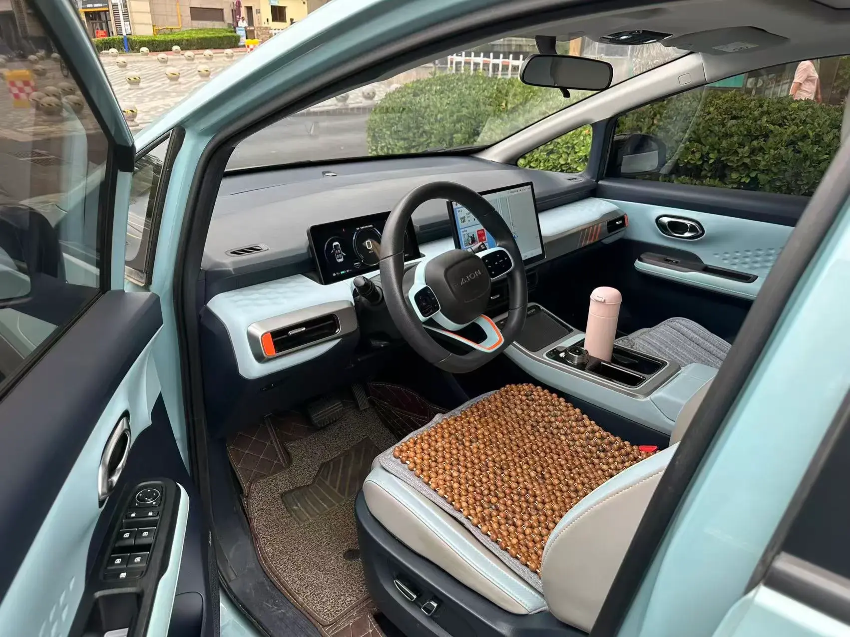 2021 AION Y thumbnail 3