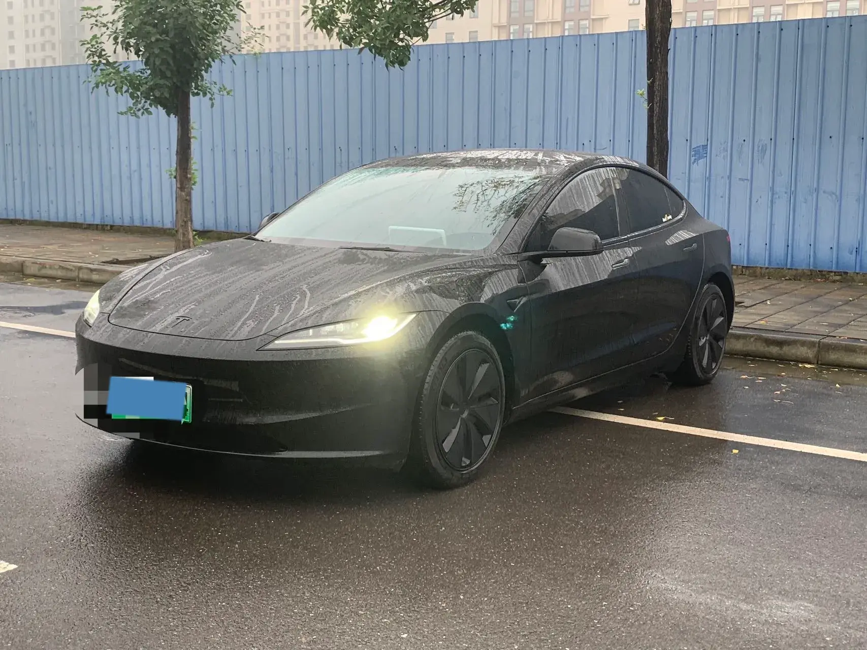 2023 TESLA MODEL view 1