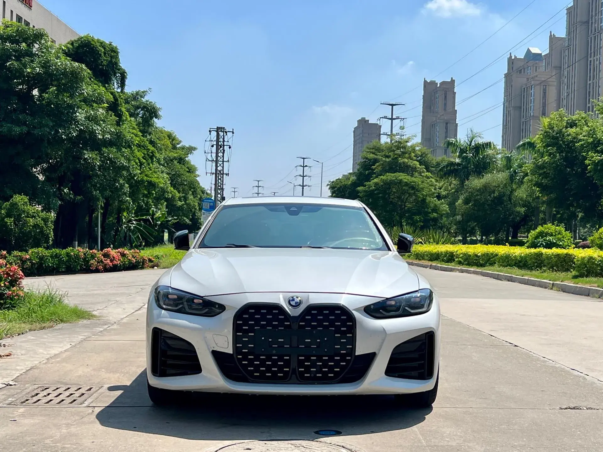 2022 BMW 4 thumbnail 2