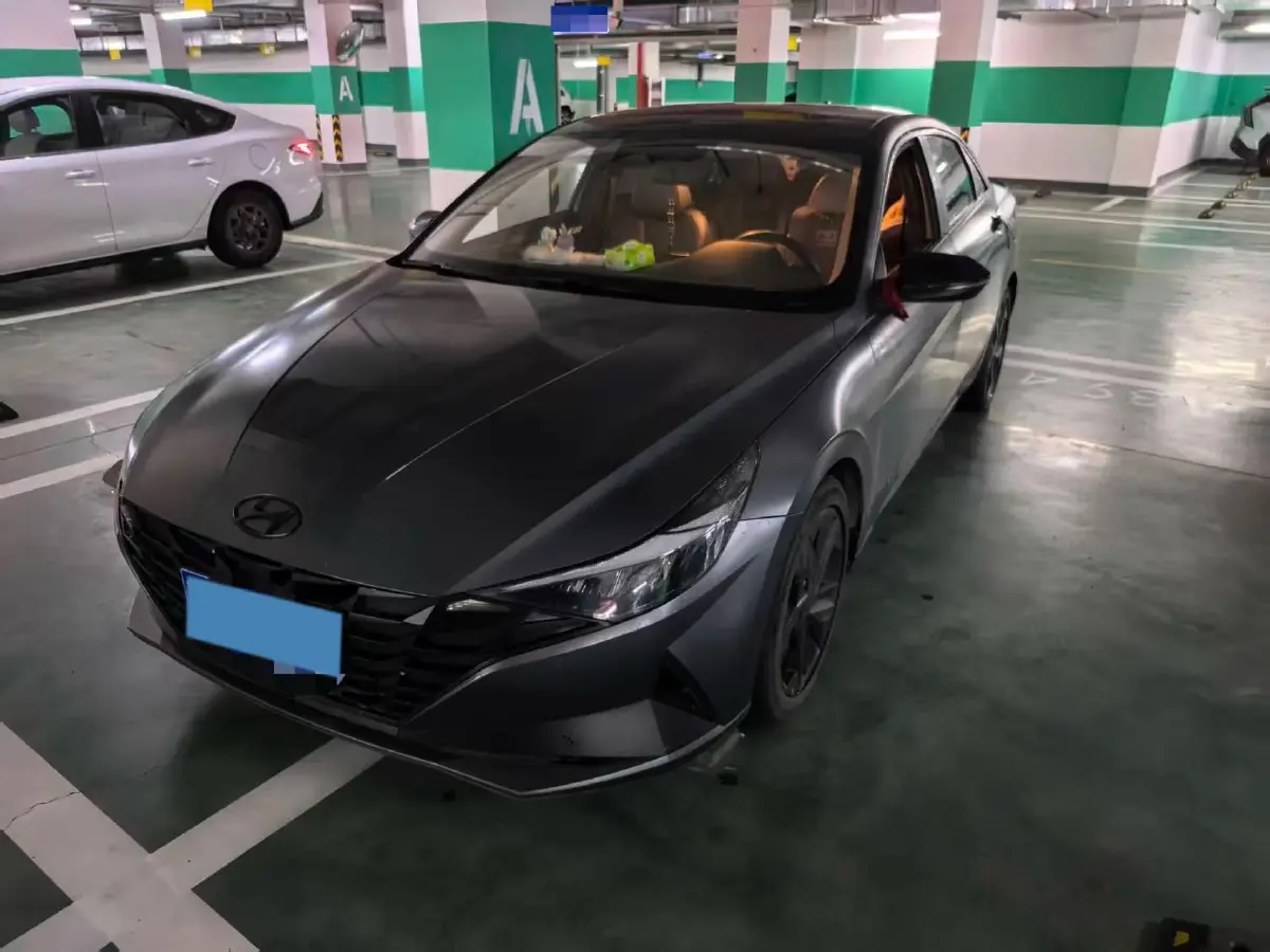 2022 Hyundai Elantra 1.5L 115HP L4 CVT