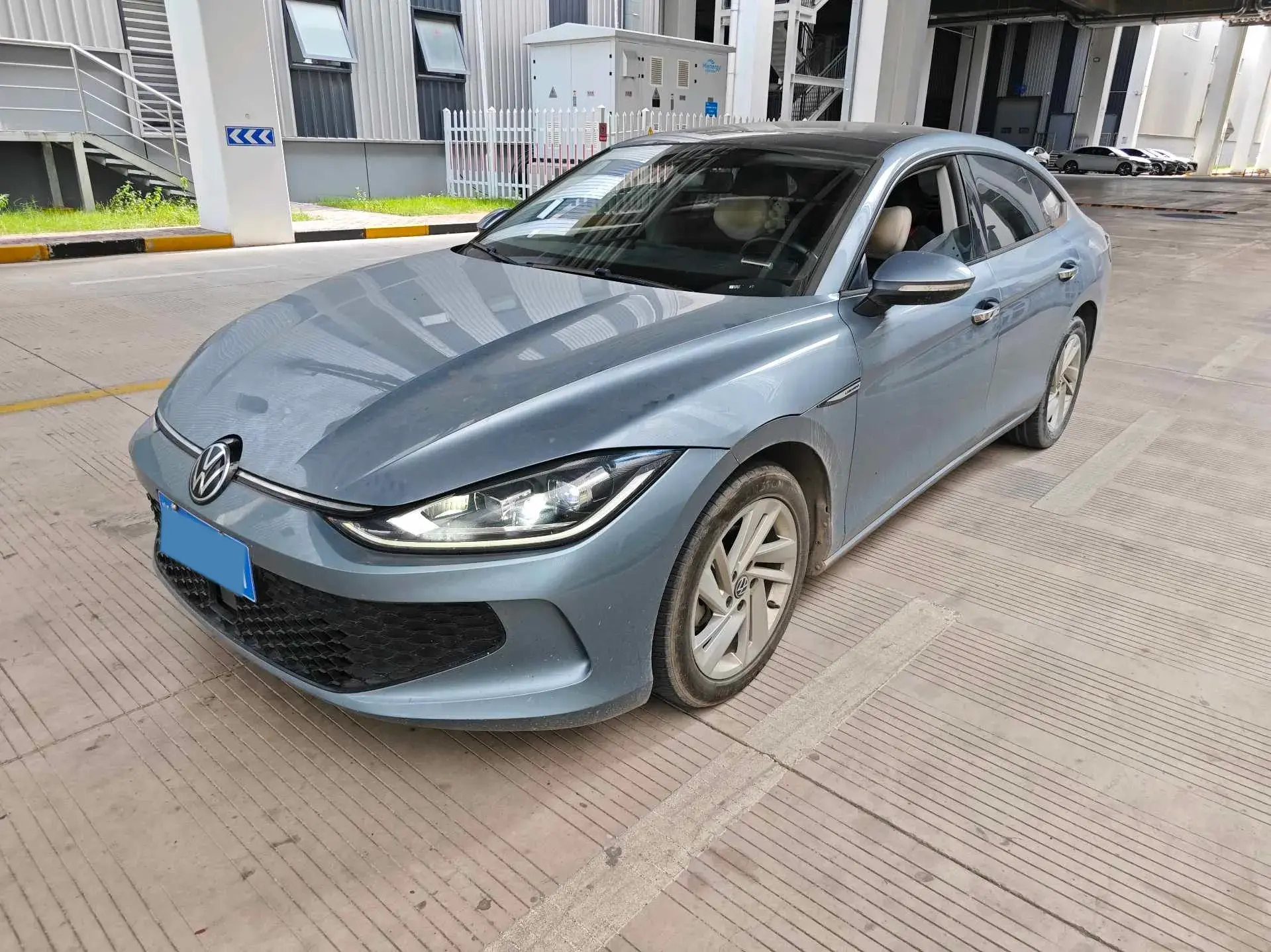 2022 VOLKSWAGEN LAMANDO view 1