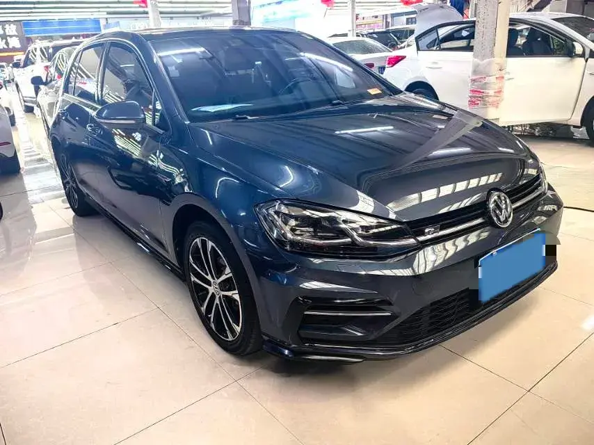 2020 VOLKSWAGEN GOLF thumbnail 3
