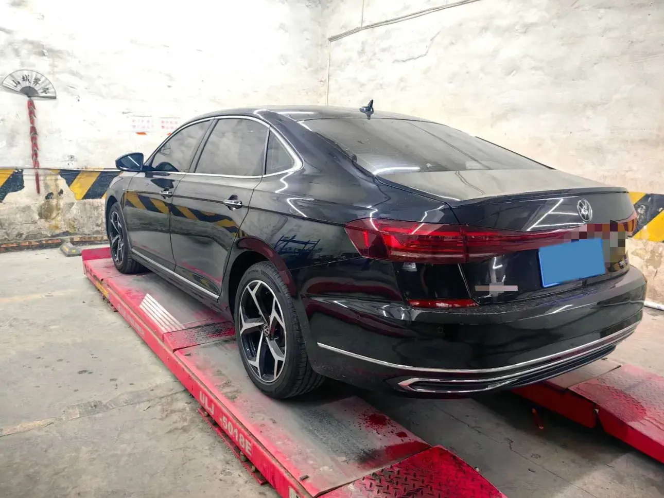 2025 VOLKSWAGEN PASSAT thumbnail 2