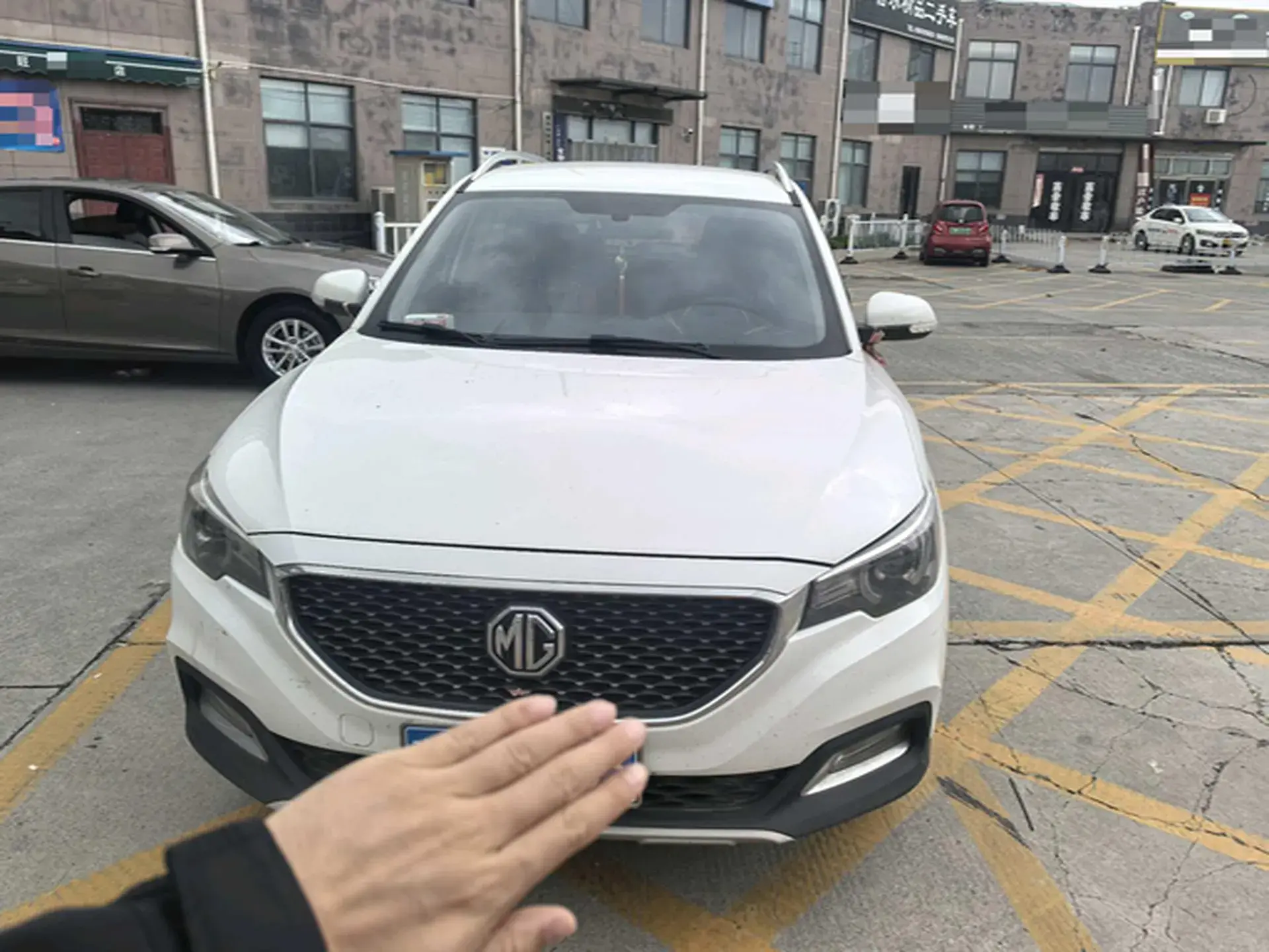 2017 MG ZS thumbnail 3