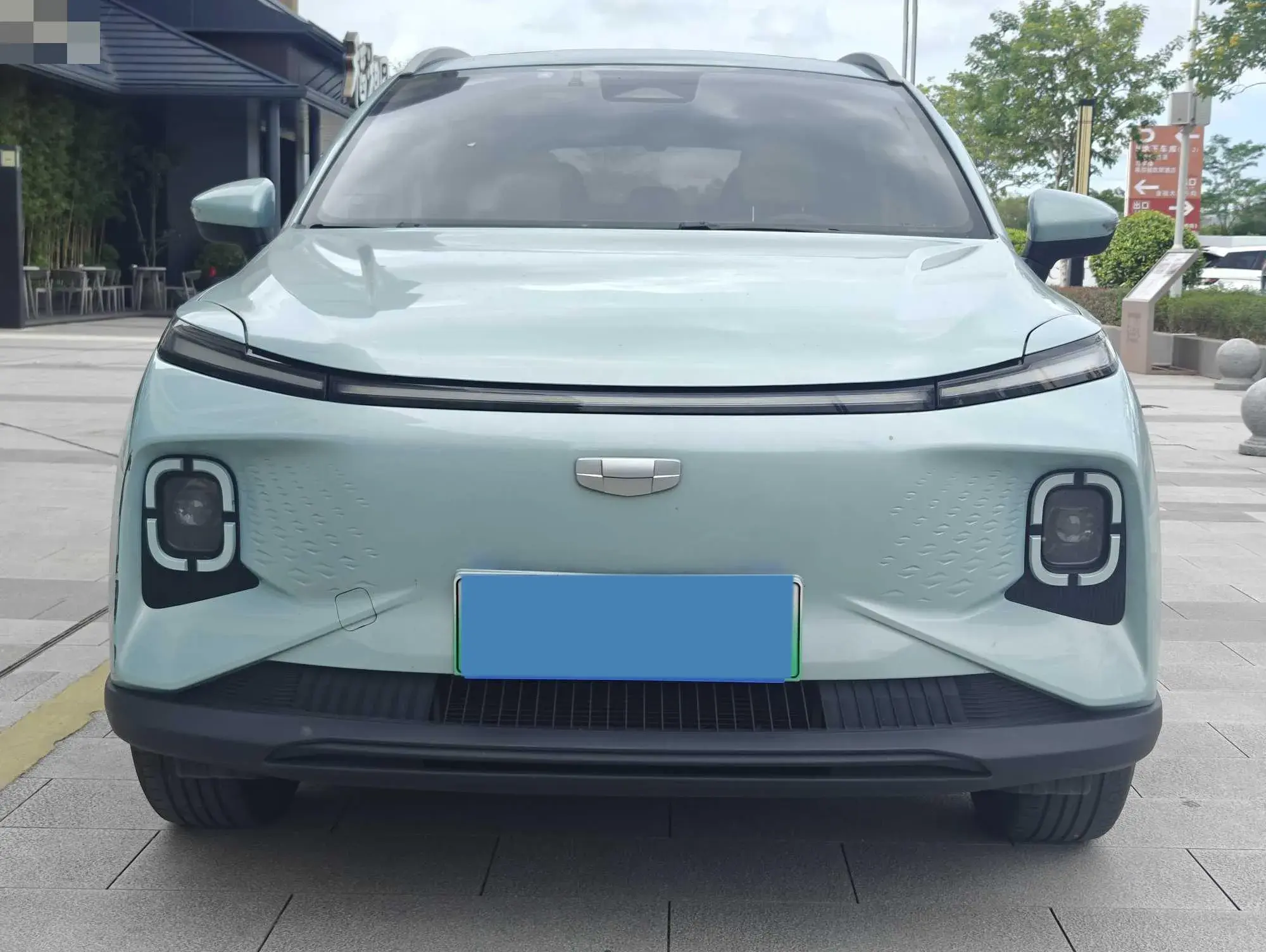 2024 GEOMETRY E thumbnail 2