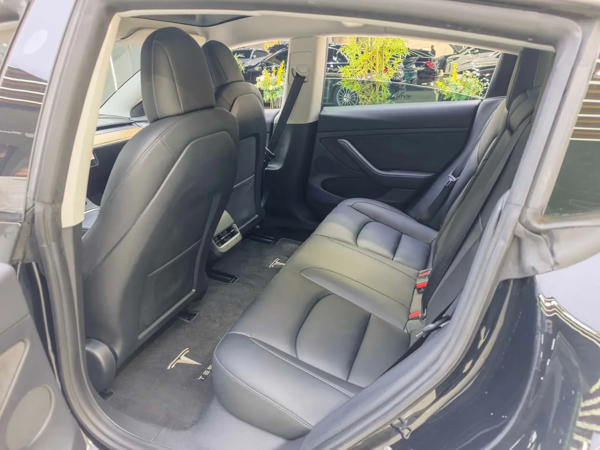 2021 TESLA MODEL thumbnail 4