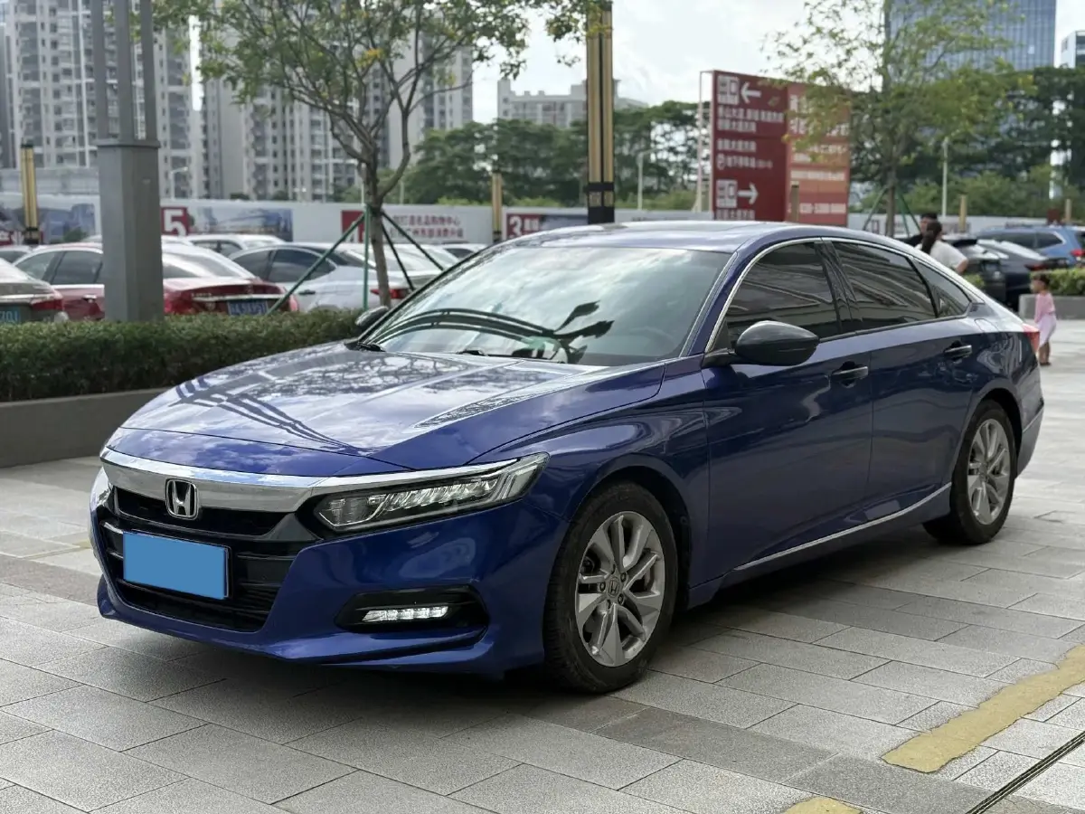 2018 Honda Accord 1.5T 194HP L4 CVT