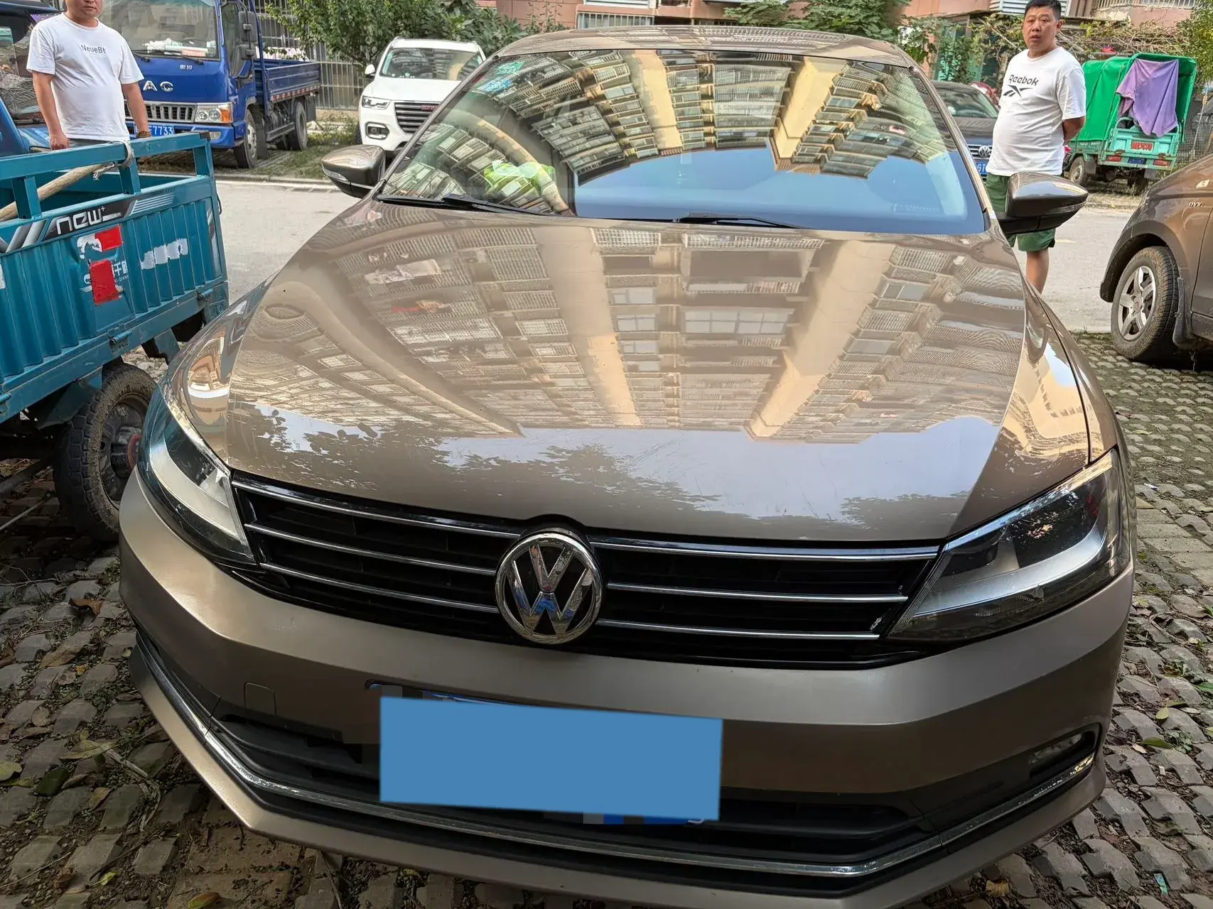 2018 VOLKSWAGEN SAGITAR thumbnail 2