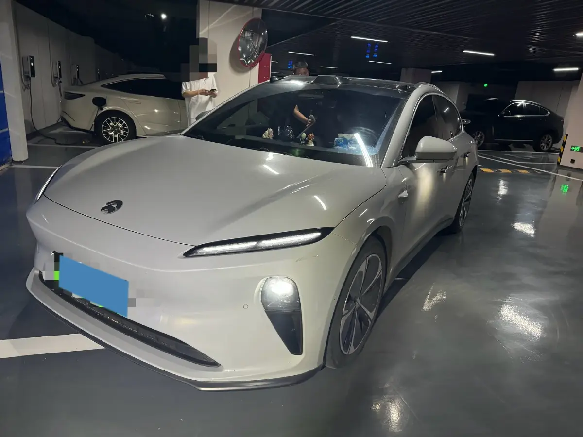 2023 NIO ET5T BEV 75KWH