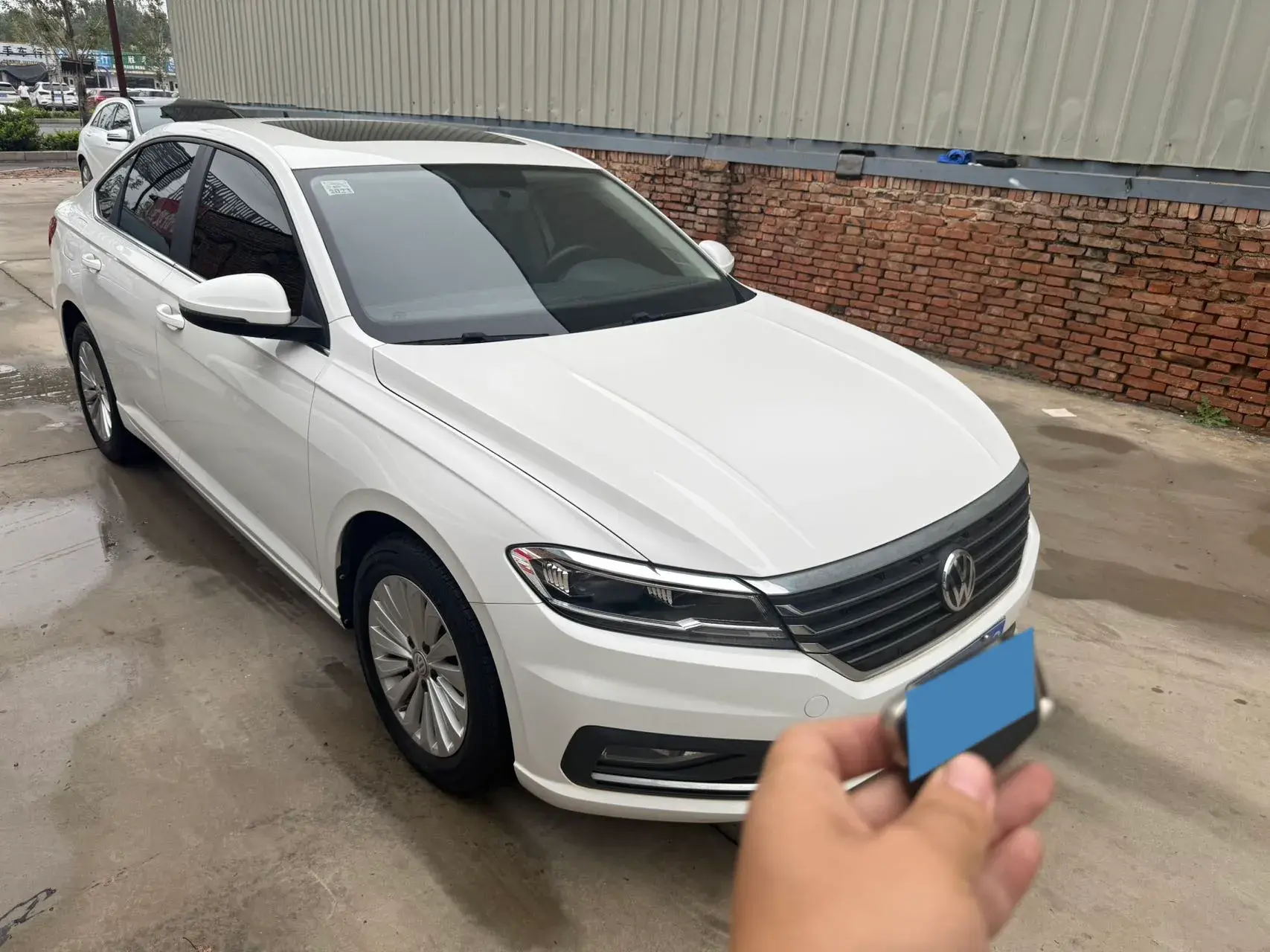 2018 VOLKSWAGEN LAVIDA thumbnail 3