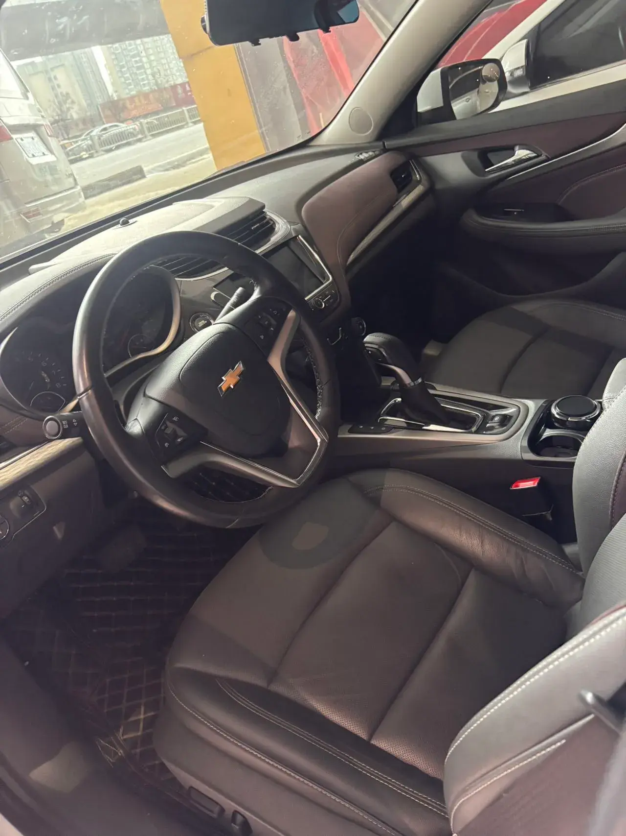 2018 CHEVROLET MALIBU thumbnail 2