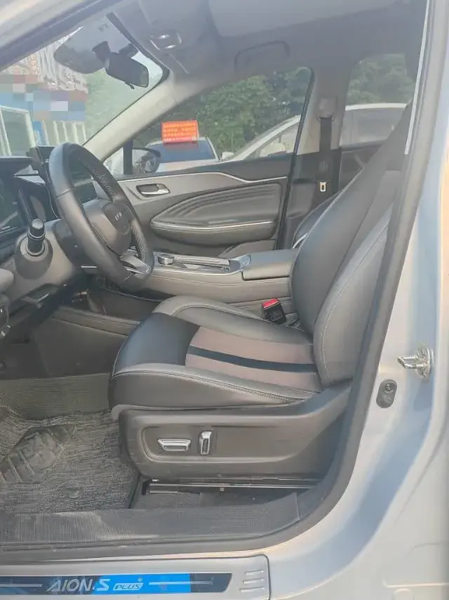 2023 AION S thumbnail 3