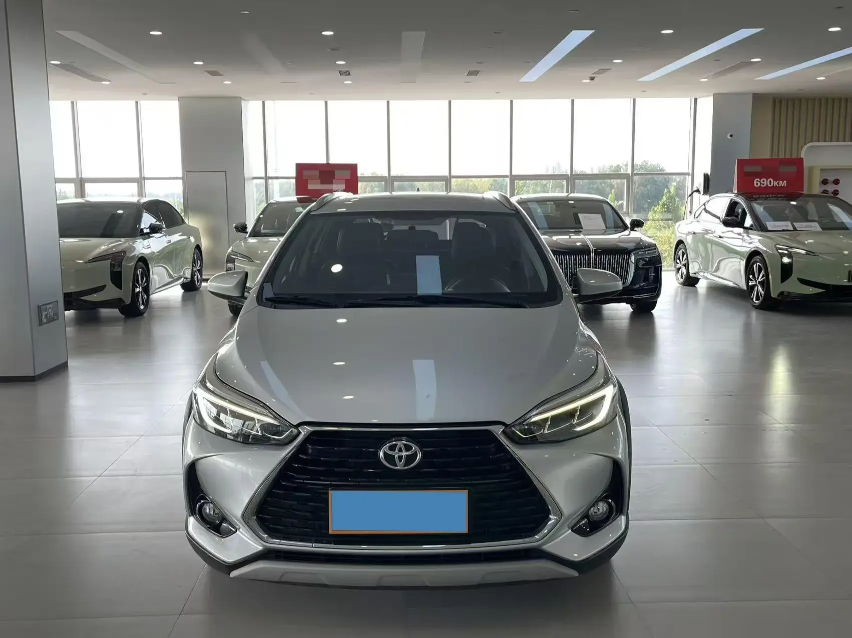 2019 TOYOTA YARIS thumbnail 2