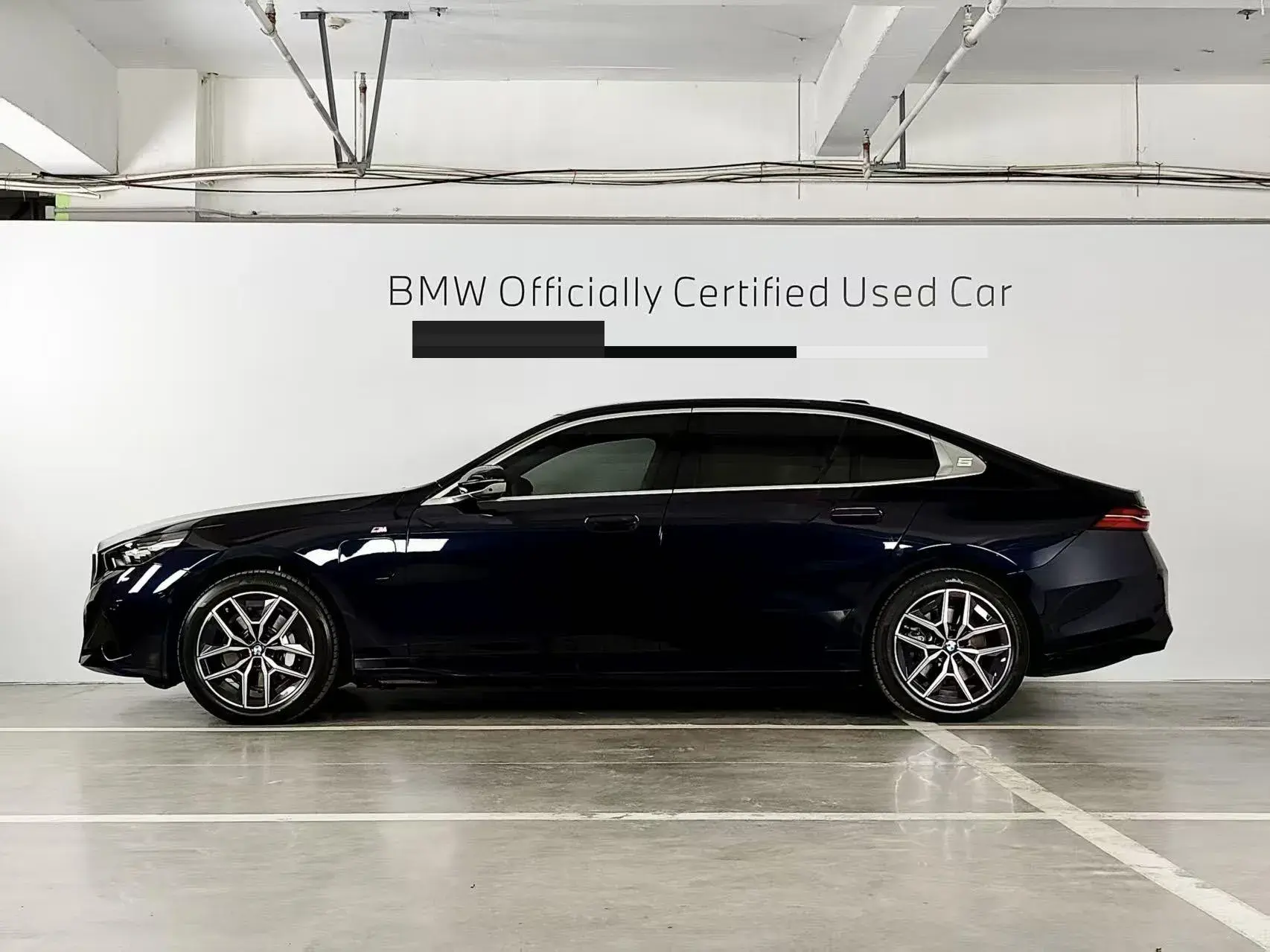 2025 BMW I5 thumbnail 3