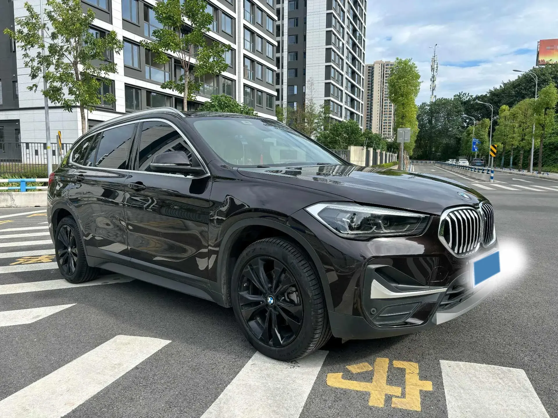 2020 BMW X1 thumbnail 3