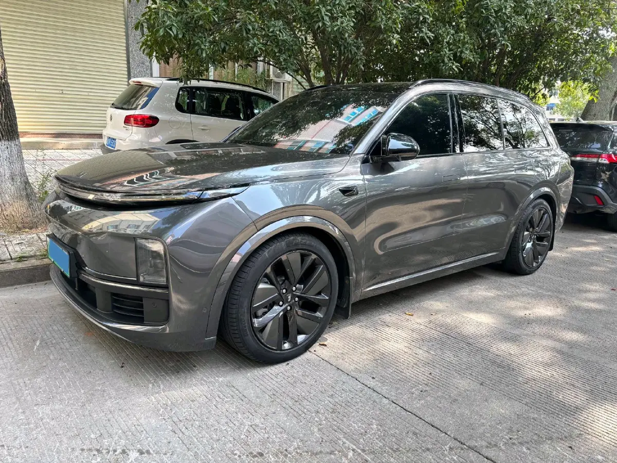 2023 Li L8 Range Extended 154HP REEV 40.9KWH