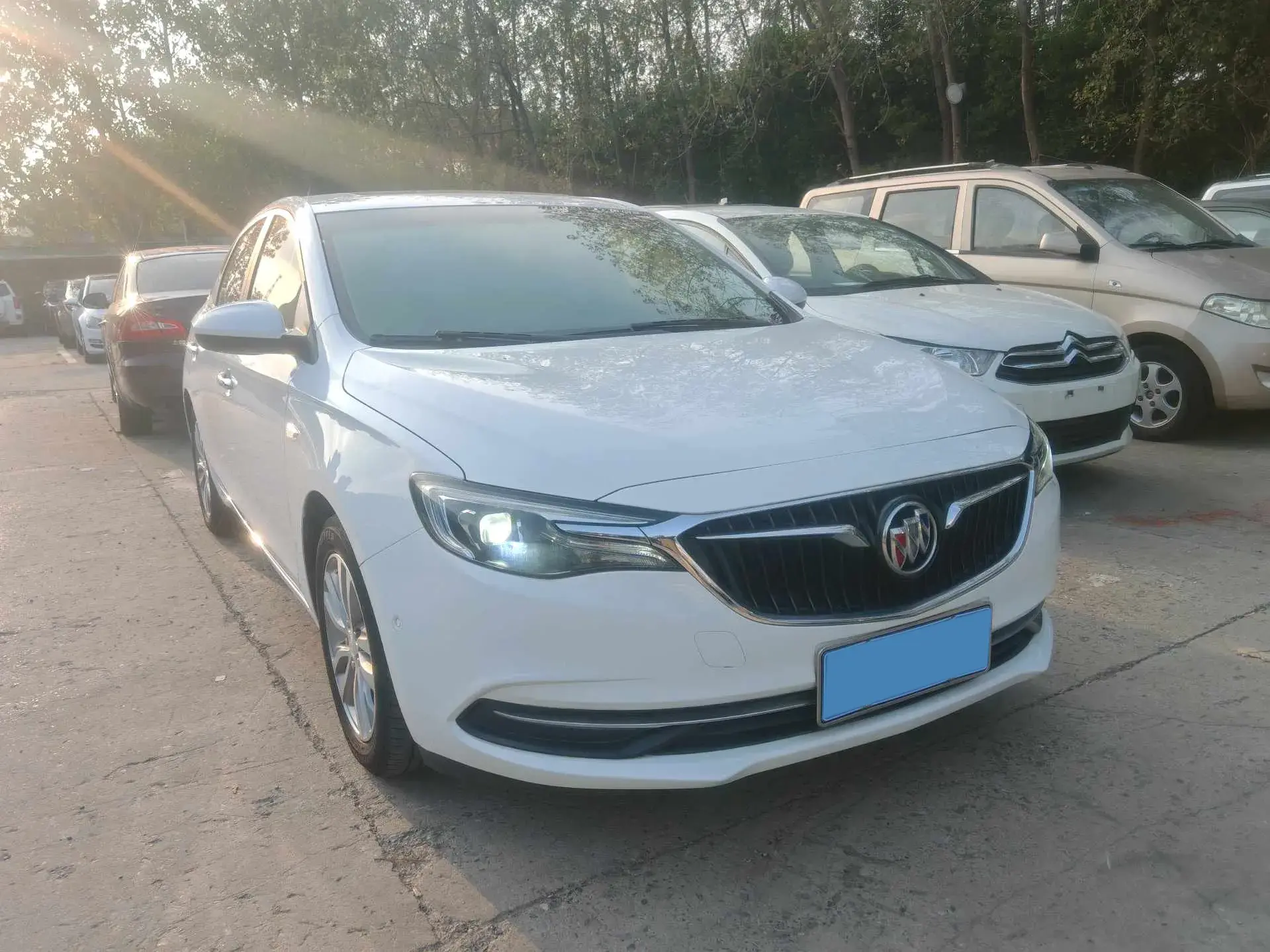 2019 BUICK EXCELLE thumbnail 2