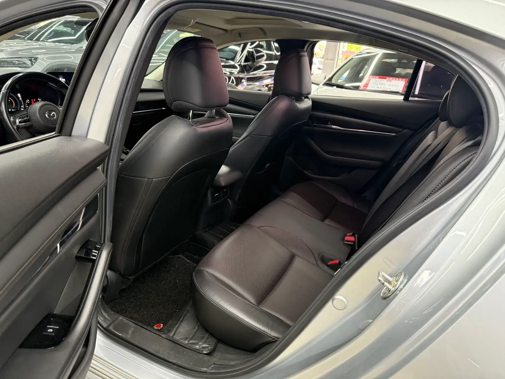 2020 MAZDA 3 thumbnail 4