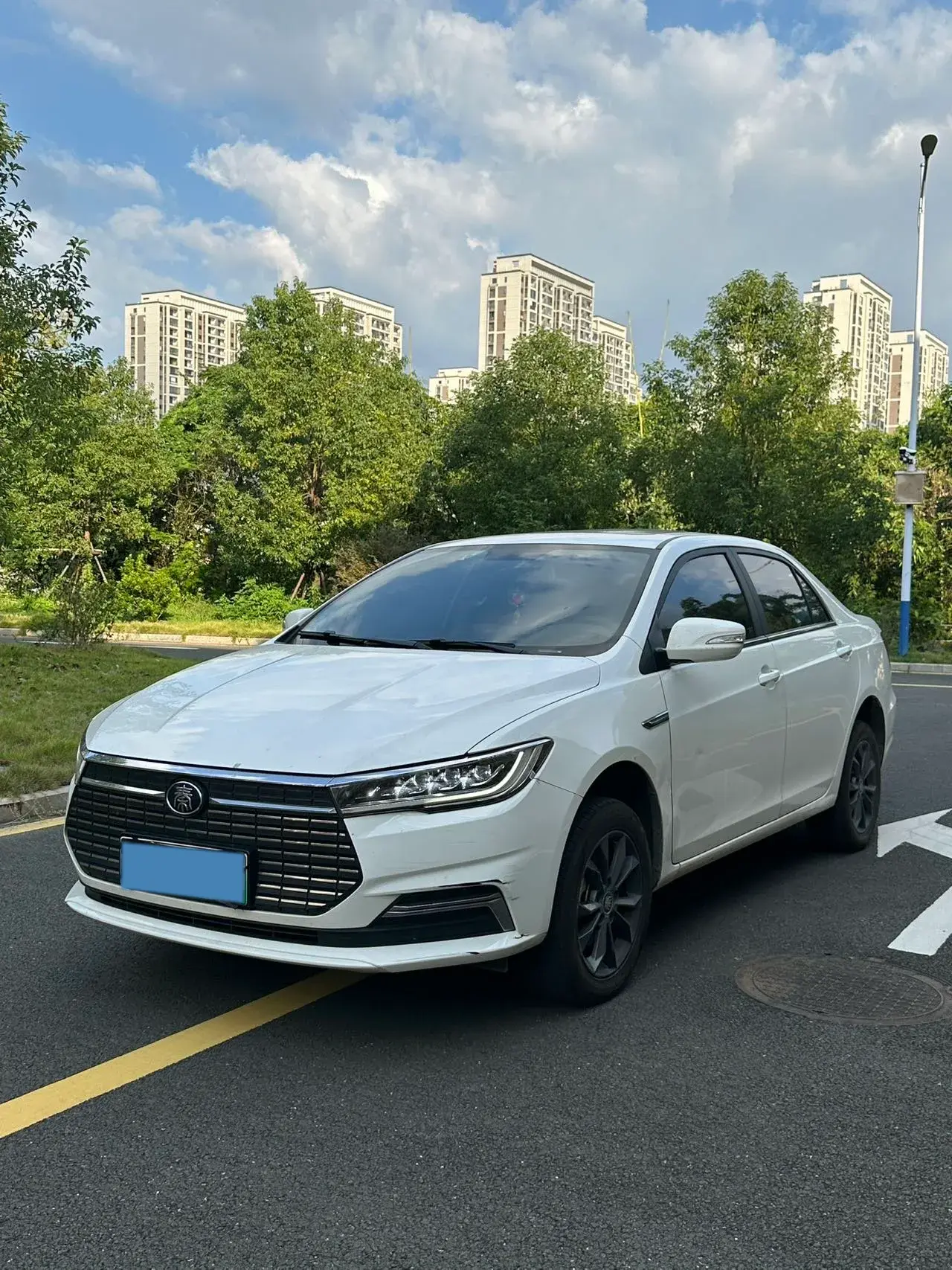 2021 BYD QIN view 1